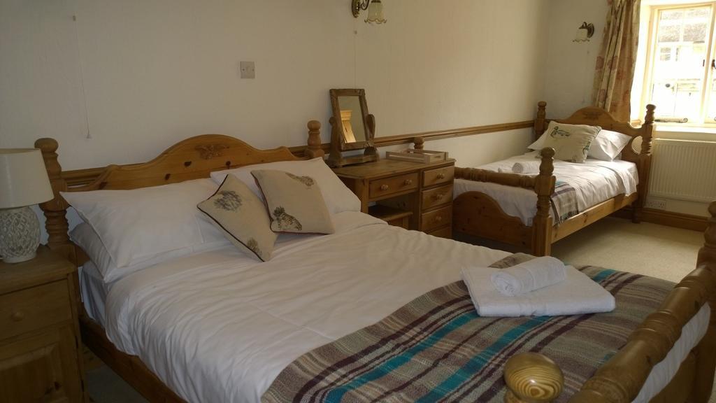 The Helyar Arms Hotel Йоувил Екстериор снимка